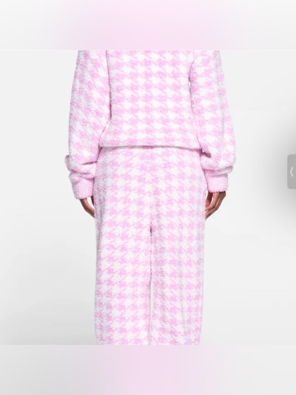 Skims Cozy Knit Pullover Sweatshirt and jogger set In Petal Houndstooth plush - Picture 2 of 12